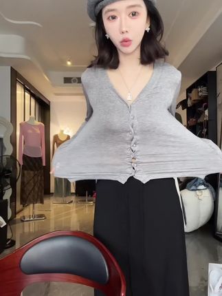 超模身材即视感,能穿到140斤 #今日穿搭 #穿出高级感 #女装 #高级感穿搭 #出游穿搭