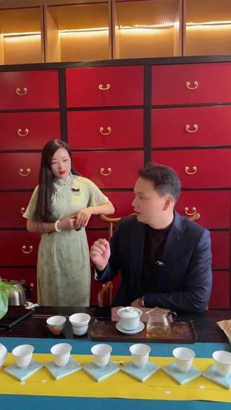 你来给我擦皮鞋#赌神 #擦皮鞋#搞笑