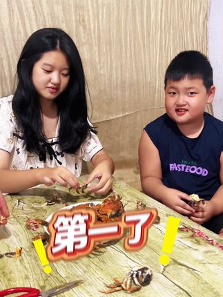 姐妹们,看看这螃蟹🦀️肥度够用不#螃蟹🦀 #盘锦河蟹 #盘锦稻田蟹