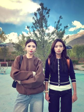 @Jv♡ 宝宝们又找到一个爽舞 快来跳#鞭子舞##户外 #搭档组合