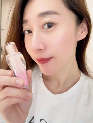 姐妹们,这个唇釉颜色质量真是太好了,喜欢的赶紧冲#novo不沾杯唇釉 #唇釉