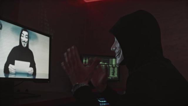 100U 查你全家信息!黑产 “查档业务” 有多黑? 黑产 “查档业务” 已形成完整食物链!内鬼泄密→中介建库→骗子 / 对手买料,100-1000U 就能买到你的行动轨迹、银行卡状态!你的信息不是隐私是黑产货架上的商品,转发给你的家人,注意防范信息泄露。#查档 #隐私安全 #黑产 #开房记录 #骗局揭秘