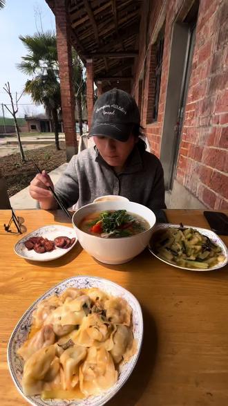 龙抬头,两条龙该起板了,必须抬头了#半山头生态农场 #新农人