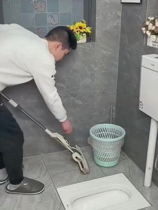 汉世刘家厨房垃圾桶挂式家用壁挂收纳桶带盖厕所卫生间浴室挂壁桶#好物推荐厨房好物 #家用厨房好物 #厨房好物🔥 #垃圾桶 #好物推荐🔥