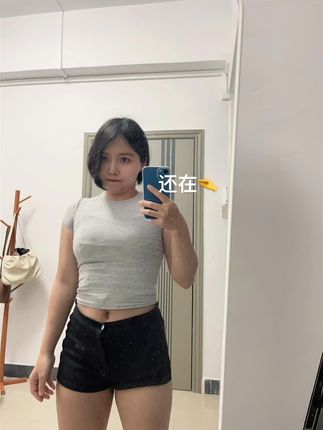 #撸铁女孩 #运动女孩 #见人不如健身 #你有多自律就有多美