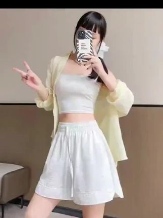 开叉运动山本短裤女2025夏季新款高腰休闲显瘦宽松冰丝阔腿五分裤#女装 #夏季穿搭 #今日穿搭 #休闲裤