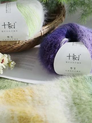 #毛衣线 #手工毛线编织 #羊毛混纺长绒毛线 #手编线 #织围巾 十刻雪宝长渐变段染内含38%羊毛混纺长绒毛线帽子围巾衣服手编线
