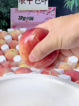 现摘水蜜桃🍑软后看看这水分#水蜜桃 #现摘现发新鲜到家 #生鲜水果 #优质水果