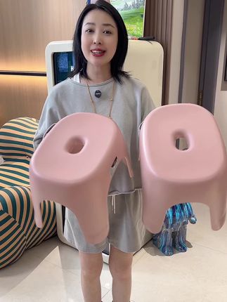 加厚奶油风小凳子,洗澡坐都不打滑#小凳子#凳子#小椅子#儿童凳子#超便宜超划算