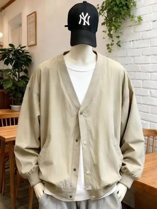 日系户外潮牌v领纯色开衫外套秋季新款休闲宽松百搭中性潮流夹克#婚姻纪念 #爱情的理解 #单身状态 #不放手的倔强