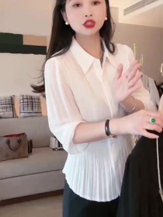 #百搭上衣女 #百搭衬衫搭配 #百搭衬衫女