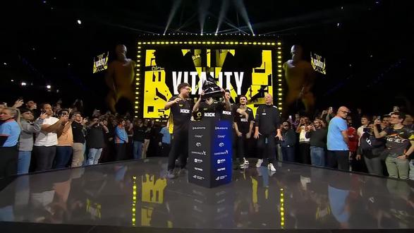 黄蜂无人能敌,全胜夺得BLAST鹿特丹总冠军!