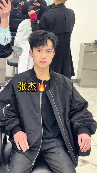 在西昌做发型记得找安杰让你笑着走出理发店
#西昌最火理发店推荐 #西昌同城优先推荐视频上热门 #西昌安杰专业烫发染发接发#根据脸型设计发型