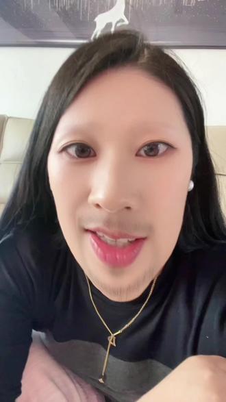 🔥 教你怎么挂上抖音玩法达人链接小程序,保姆级教程来了!
1. 打开抖音,点右上角的放大镜🔍,搜索「小程序推广计划」
2. 点进去之后,再在里面搜「抖音玩法达人中心」
3. 找到「抖音玩法达人中心推广」,点进去
4. 点右下角蓝色的「上传视频完成任务」,发布视频就自动挂上小程序啦!
#抖音玩法合伙人计划 #抖音玩法达人小程序推广#手机操作记录 #拍同款#抖音玩法教学