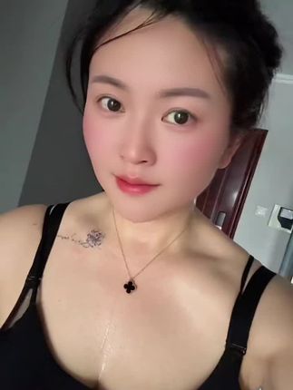 生活虐我三万遍,我对生活如初恋,最近胖了20斤都不愿意更新了😂不更新了,减肥中😁#自律的顶端就是享受孤独 #坚持