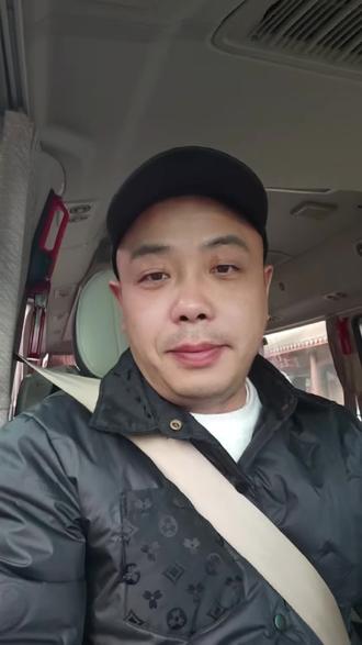 萧山落地,考斯特接驾~ 告别机场人潮拥挤,一路平稳舒适,这才是成年人的接机体面💯#萧山机场接送 #萧山机场接机 #萧山机场包车 #萧山机场停车#杭州一日游包车 #杭州送机