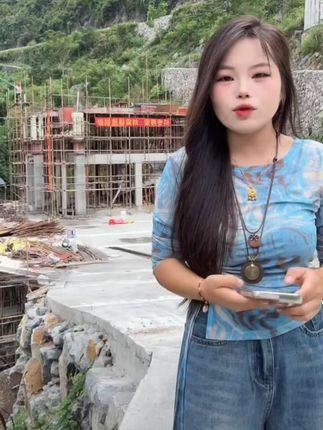 #内衣#美背 #文胸品牌聚拢效果好 #新林夫妻 #新林集团 解锁新林同款霸王龙眼镜内衣点小黄车