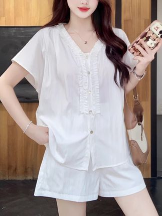 #老钱风穿搭 #松弛感穿搭 #夏季必备 #遮肉显瘦 #洋气减龄