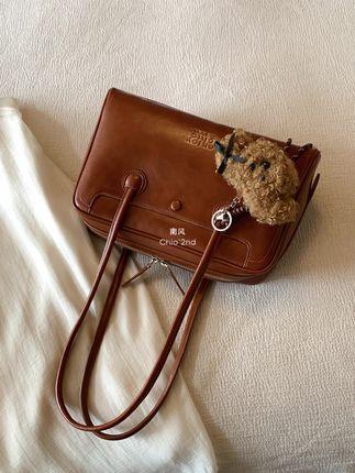 包虽小,但回头率真的很高,百搭且耐看 🖤 #时尚包包 #百搭女包 #轻松好物 #气质穿搭 #南风官方旗舰店