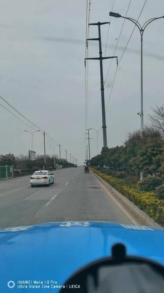 B2 科目三增驾二号线路线视频,项目流程:上车准备→灯光操作→起步项目→人行横道线→公交站牌→前方路口右转→前方路口左转→自主变道→前方路口直行→变更车道→直线行驶→前方会车→掉头项目→加减档项目→前方路口直行→超越前方车辆项目→前方路口右转→前方路口左转→人行横道线→学校区域→前方路口左转→前方路口直行→前方路口右转→公交站牌→人行横道线→前方路口右转→前方路口直行→掉头项目→前方路口直行→学校区域→前方路口左转→靠边停车。全程十公里,一共两个公交站牌,两个学校区域。#宛东驾校#科目三#b2驾照 #学车#学车报名#路线