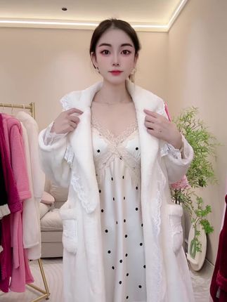 秋冬睡袍#显瘦穿搭 #冬季纯欲睡袍 #女人味 #秋冬新款睡袍套装