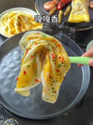 #早餐吃什么 孩子入学!不用早起、5分钟搞定营养早餐鸡蛋饼#这个真的太好吃了 #3分钟营养早餐挑战 面糊比例!100克面粉2克盐200克水、3张饼