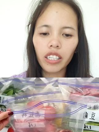 现在用这个密封袋锁芯,防脱水,肉质不变,口感新鲜,放冰箱也没有异味,密封不漏水,水果蔬菜也能用它保鲜,这样冰箱也干净整洁了。