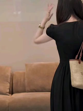 #高级感穿搭 #优雅气质 #好身材好气质 #气质连衣裙 #穿搭