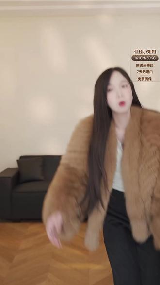 冬天再也不怕冷!狐狸毛皮草外套,穿出温暖与时尚,还能免