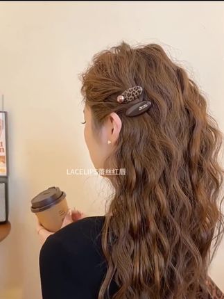 复古豹纹圆珠发夹女前额侧边夹2025新款碎发刘海夹子高端发卡头饰#发饰头饰 #豹纹发饰 #复古风 #侧边发夹 #美出高级感
