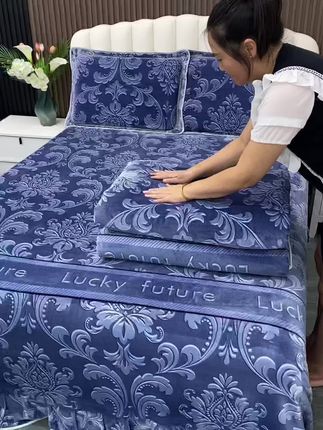 #家纺床上用品 #牛奶绒四件套#面料柔软舒适 #加厚保暖 #四件套 @DOU+小助手 @抖音创作小助手
