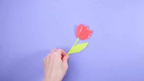 折纸郁金香,简单又好看! #折纸教程 #折纸郁金香 #手工折纸 #纸艺花