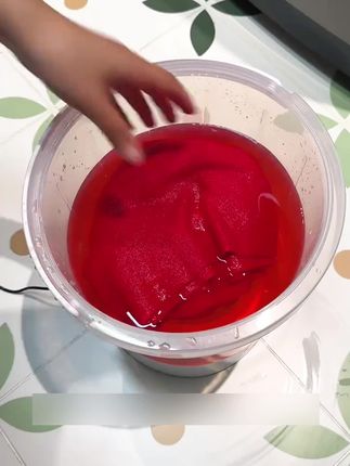 每天回家就要洗衣服,但衣服颜色多一起洗怕串色,快赶紧来了解下,#防串染色母片母片