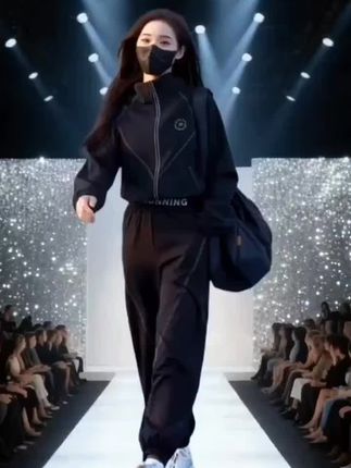 时尚洋气运动套装#时尚女装#品质女装 #运动服铁套装 #高级感穿搭 #谁穿谁好看@DOU+小助手