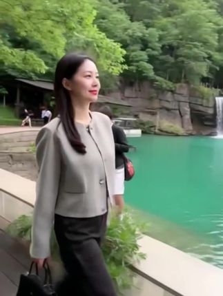 #春秋新款小香风外套短款气质复古圆领单排扣上衣条纹宽松洋气百搭 #秋装新款