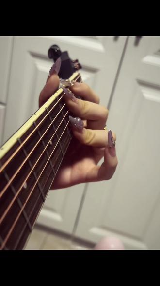 你是我无名指按住的五弦三品