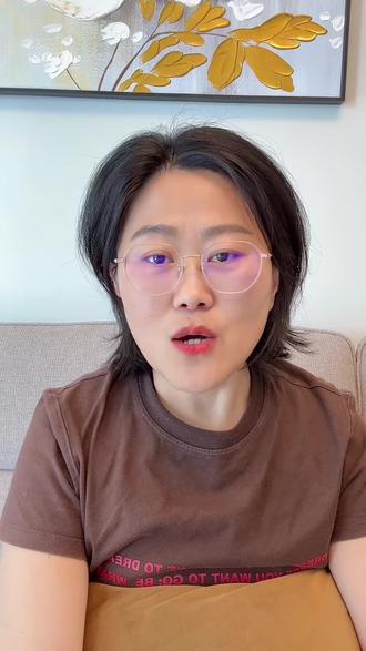 毁掉孩子最快的方式:逼他事事听话 别再逼孩子事事听话了
过度顺从,长大最容易自卑内耗
2个沟通技巧,搞定叛逆期:
先接纳情绪,少用命令句
教育不是控制,是尊重
抖音关联话题
#育儿 #家庭教育 #亲子沟通 #反内耗 #父母必看