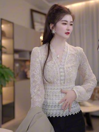 “Less is more,简单即高级。”#显瘦百搭 #打底衫