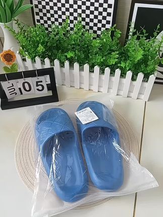厚底防滑凉拖鞋男女通用浴室家居洗澡拖鞋舒适夏季宽松#拖鞋 #洗澡拖鞋 #男女通用#防滑拖鞋 #凉拖鞋 #夏季必备