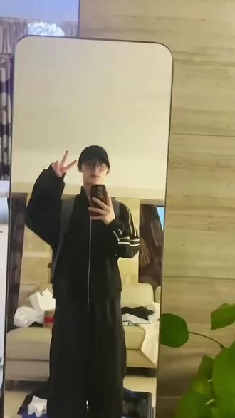 欢迎收看我#丁程鑫 的日常vlog
@时代少年团-丁程鑫 出国啦!#土耳其
玩得开心哦~@抖音热点 @抖音小助手 .@抖音 @DOU+小助手