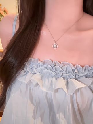 疲惫的生活 总要有些温柔的梦想#项链 #锁骨链 #项链控 #这个项链我好喜欢 #时尚饰品