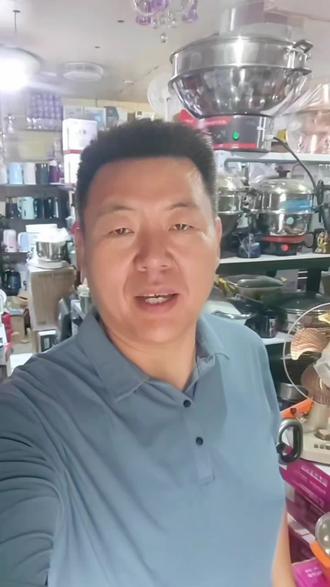 粉丝放置多年的#九号滑板车ES1 不加速 前轮把手摇晃等问题 逐一修复 #九号电动车 #家电修理师傅 #滑板车维修 经过检修更换损坏配件及传感器 满血复活 #文登义乌家电维修