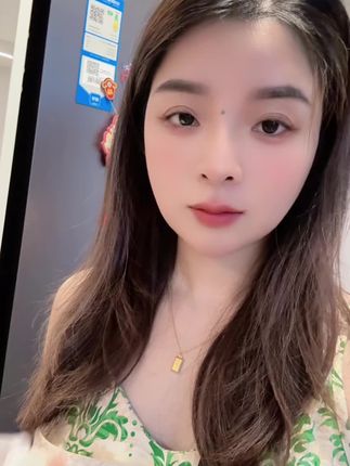 酥酥脆脆的满满馅料真的好吃到爆#外酥里嫩 #太香啦 #好吃到停不下来 #香脆酥卷