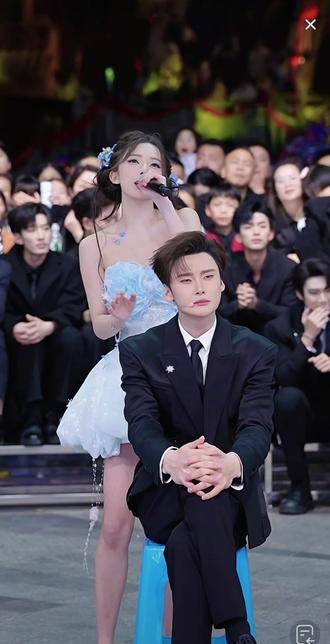 #龙浩天妹妹 一首诺言给哥哥整哭了是怎么回事#龙浩天 #酉阳 #户外直播