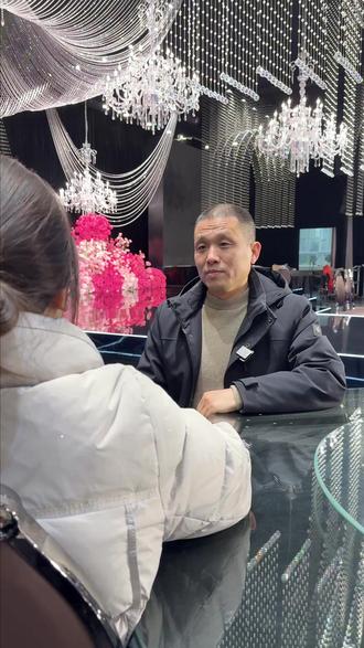 临颍新人快抄作业❗️原来敬酒环节还能这样安排🥂 好多新人不知道婚礼结束咋敬酒?🤔
早场、晚场、创意返场都安排上了!
快来直接抄作业✅
#临颍婚礼 #敬酒 #临颍造梦者婚礼 #备婚 #婚礼