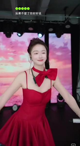 (蜜桃🍑mt星城)