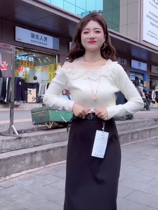 花边长袖拼接针织衫女早秋立体花朵网纱斜肩小上衣温柔风打底毛衣#穿出高级感 #温柔穿搭 #减龄显瘦穿搭 #气质穿搭 #韩系穿搭