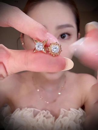 TWINS LULU出游季夏上新气质不对称闪星珠珠耳环夏上新TSL1973