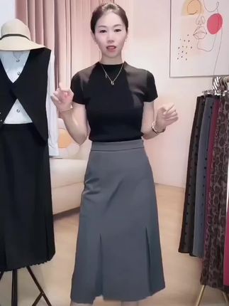 西装半身裙子女装2025早秋新款中长款高腰显瘦气质开叉包臀裙高档#我要上热门🔥 #早秋穿搭 #高腰显瘦 #洋气减龄 #面料柔软舒适