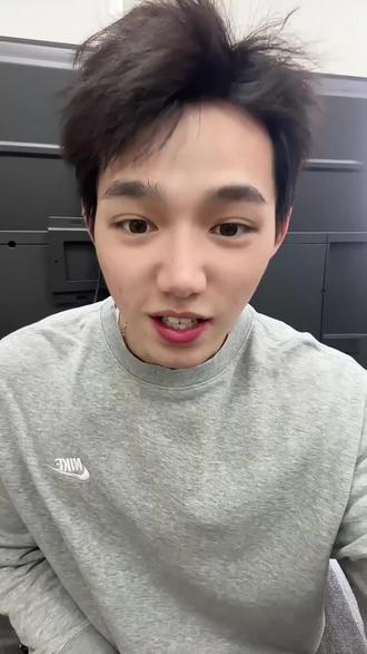 一加才是属于大智若愚的,内存普遍涨价,一加率先确定会涨价,但是涨价前会先来一波500元降价,也就是说一加Ace6T到手1239,一加15到手2629,其他一加产品纷纷降价,果然真诚才是永远的必杀技!
#一加手机 #内存涨价 #一加ace6t #一加15 #上热门